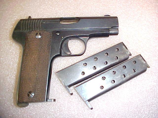 Eibar-32-Caliber-Pistol ERQUIAGA Y Ca, EIBAR SPAIN RUBY Type pistol, FRIEL, 3 mags, 32 acp, C ...