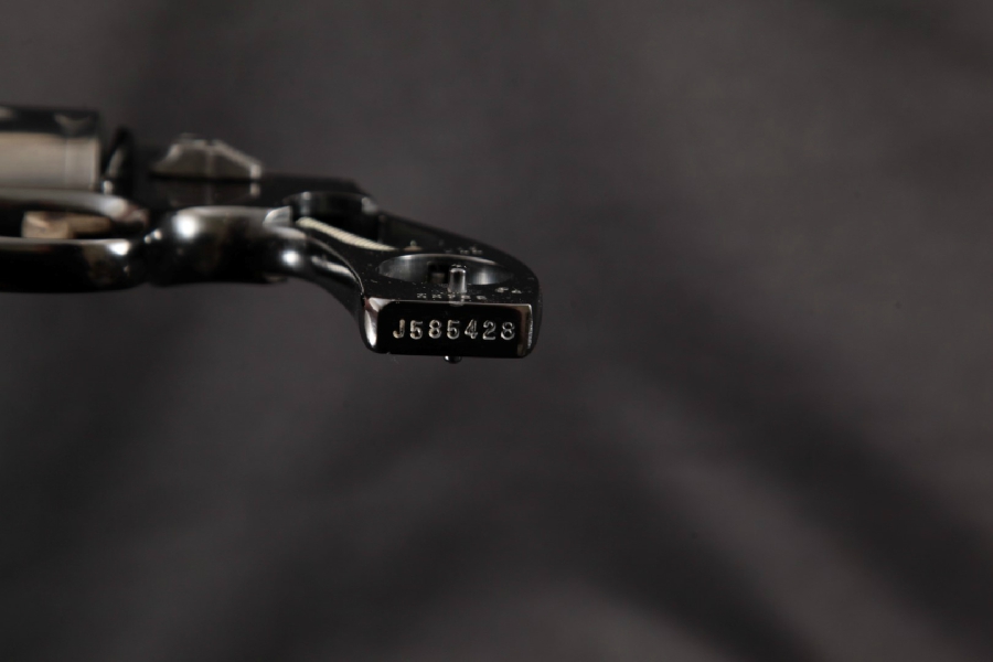 Smith & Wesson S&W Model 37 .38 Chiefs Special Airweight, Blue & Black