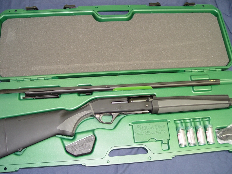Remington Arms Co, Inc. Versa Max 12ga SemiAuto Excellent Cond Look