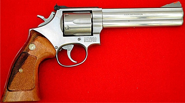 Smith & Wesson Model 686 Distinguished Combat Magnum Ss .357 Mag. For ...