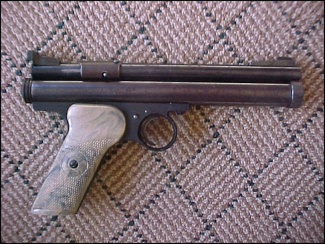 Crosman Model 150 22 Cal Pellet Pistol Co2 Picture 2