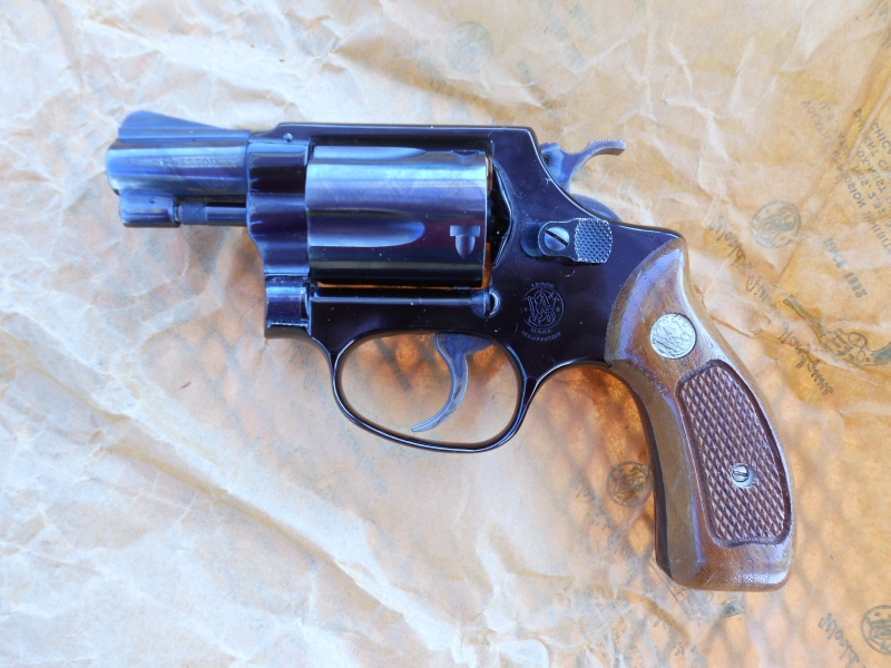 Smith & Wesson Model 37 Airweight .38 Spl W/Orig Box For Sale at ...