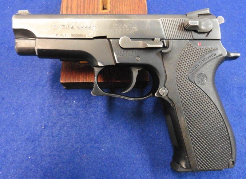 Smith wesson model 5904 9mm pistol for sale at gunauction 11108237