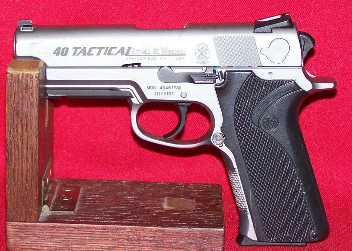 Smith & Wesson Model 4046 Tsw, .40 Cal. S&W For Sale at GunAuction.com ...