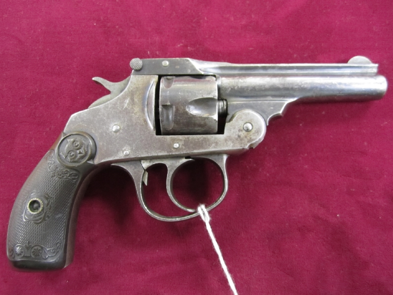 Iver Johnson Arms, Inc. Iver Johnson; .32 S& Perfect Owls Head grips