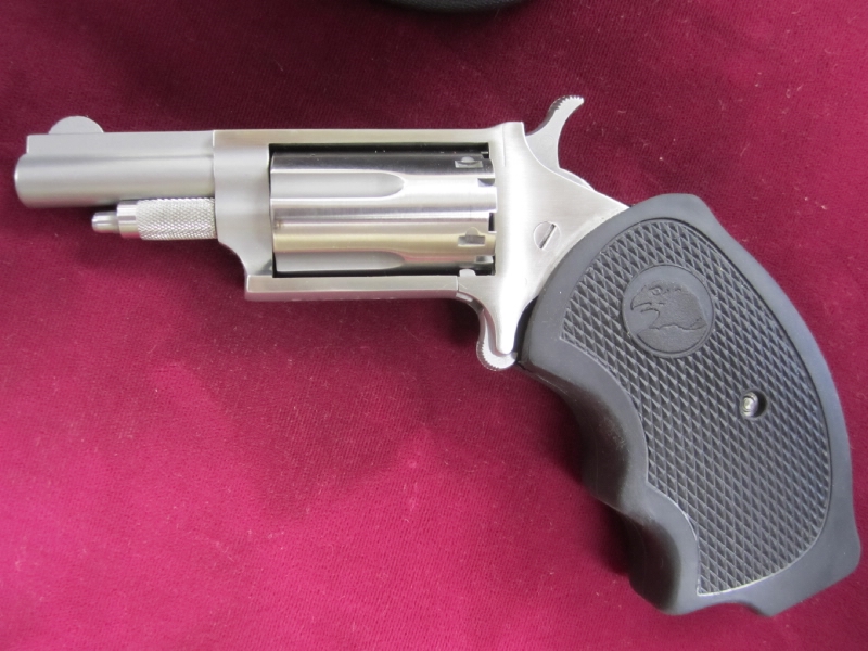 North American Arms Corp. Naa Mini-Revolver .22 Mag, W/Holster & Pouch ...