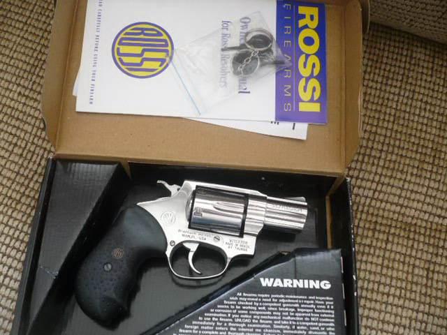 Rossi, Amadeo Rossi 462 357 Magnum Snub For Sale at GunAuction.com ...