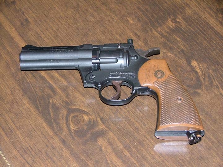 Crosman 357 / 4 .177 Pellet Revolver - Picture 1