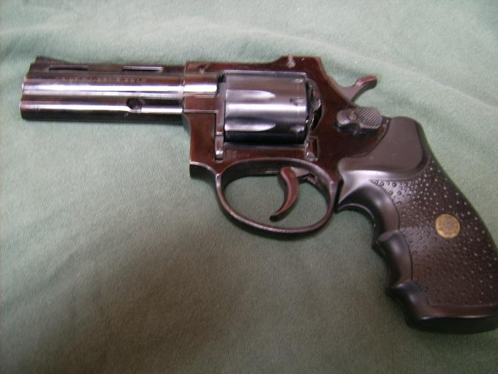 Rexiode Armas Rexio RJ22 9-Shot Vent-Rib Revolver - 22LR