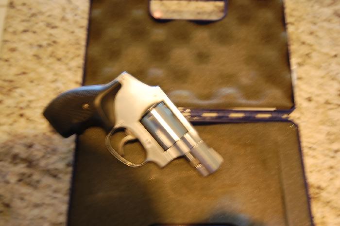 Smith & Wesson Snub Nose 9mm Stainless For Sale at GunAuction.com - 8749211