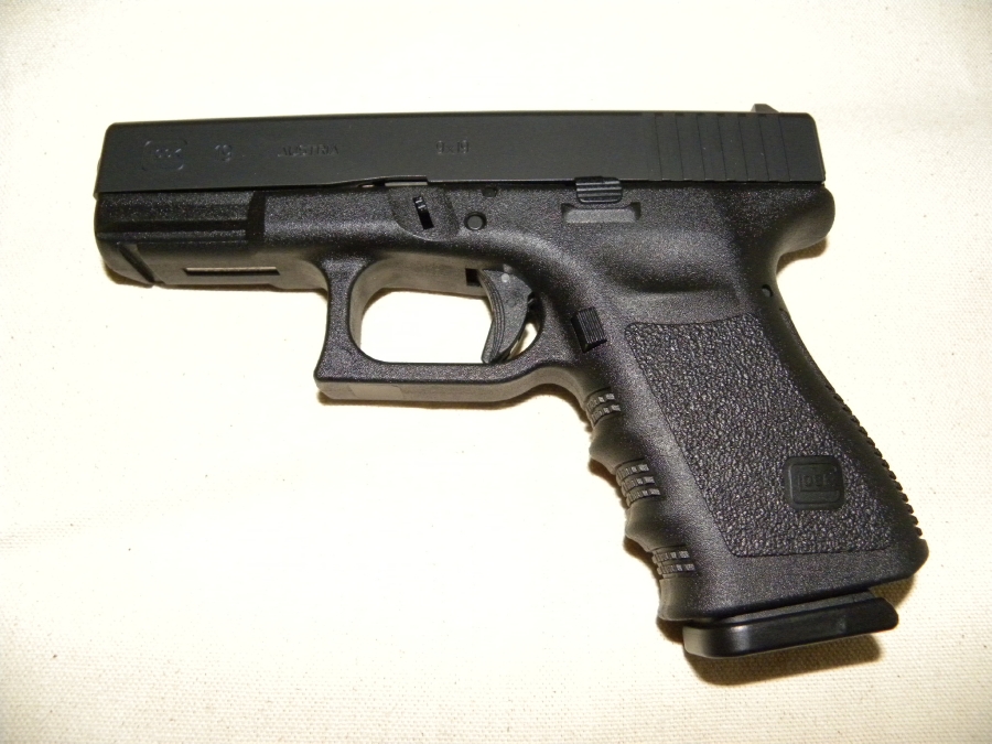 Glock 19, G19 Gen3 9mm, 15rd Mags - `No Cc Fees` For Sale at GunAuction ...