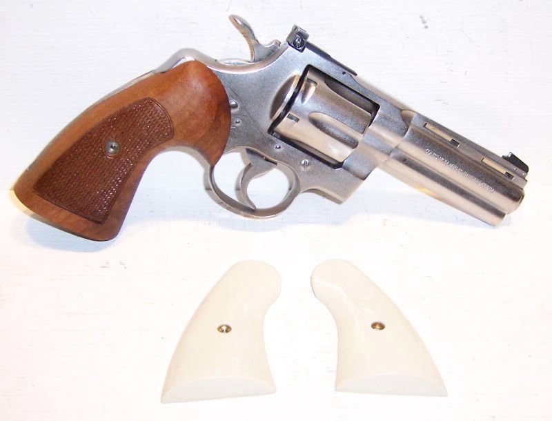 Colt Python 4 Inch 357 Nickel Refinished 1969 For Sale at GunAuction ...