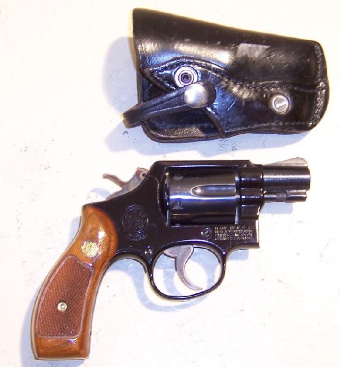 Smith & Wesson Model 12-2 Airweight 38 Special W/Holster For Sale at ...