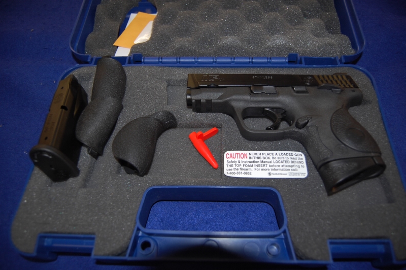 Smith & Wesson M&P 40c .40 S&W W/ Crimson Trace Laser Grips For Sale at ...