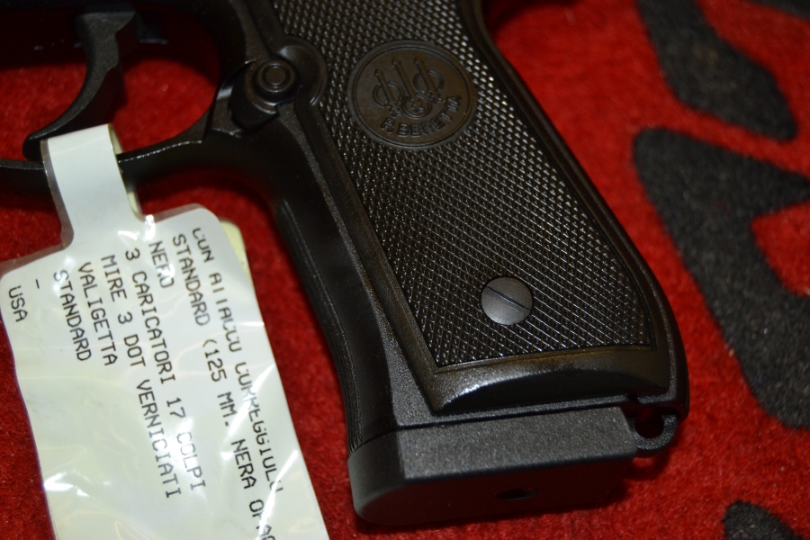 Beretta 92a1 9x19 Nib 3-17 Rnd. Mags Type F For Sale at GunAuction.com ...