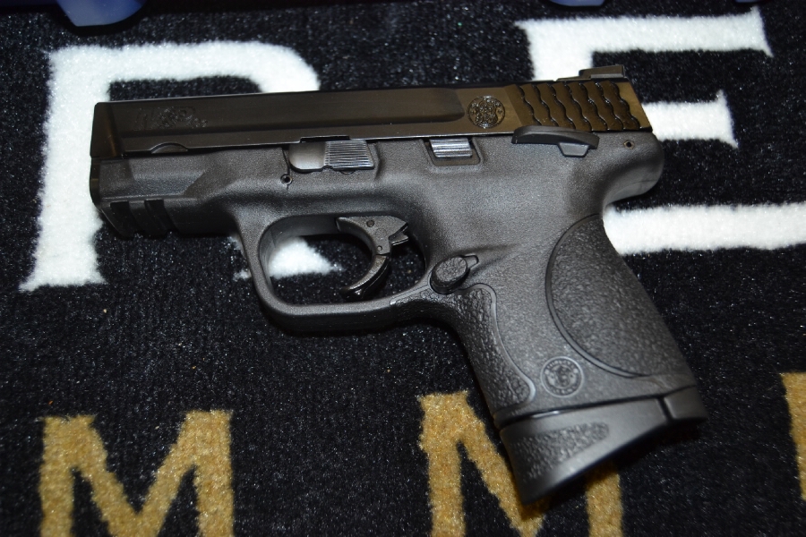 Smith & Wesson M&P 40c .40 S&W Nib #106303 3.5inch For Sale at ...