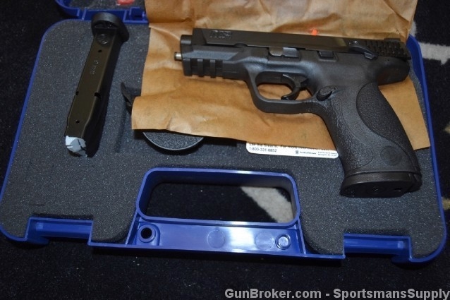 Smith & Wesson M&P9 9mm W/ 2 Mags, Thumb Safety Nib $15 Ship For Sale ...