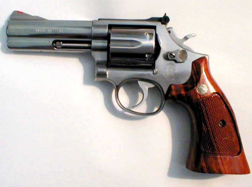 Smith And Wesson Sandw Model 686 357 Magnum 4 Inch Mint For Sale At 4979660 3612