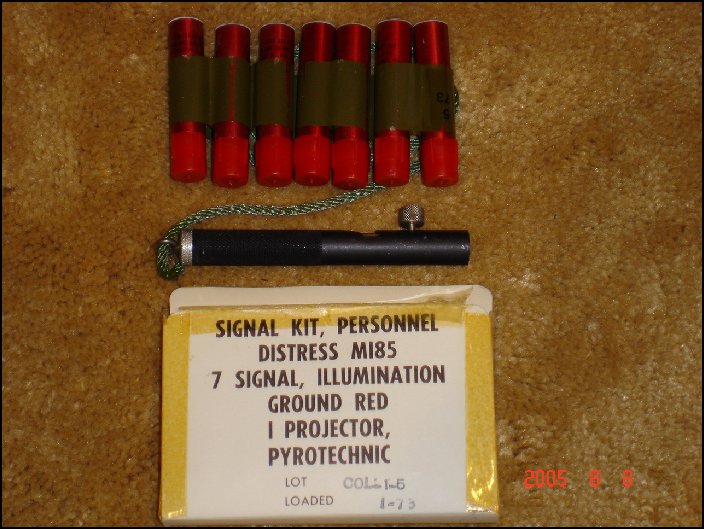 Usa Military Vietnam Signal Kit, Personnel Distress M185 Flare Gun For