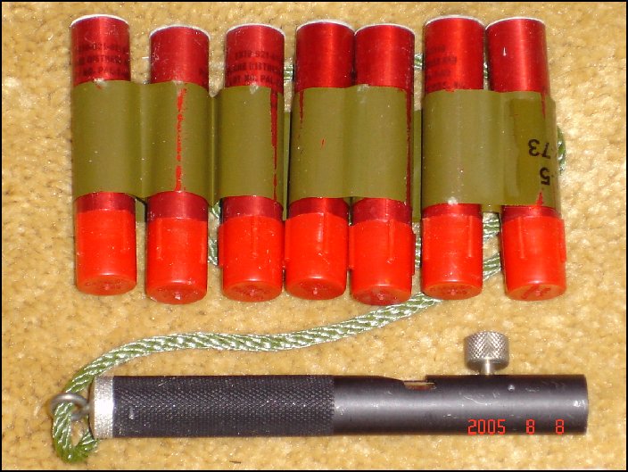 Usa Military Vietnam Signal Kit, Personnel Distress M185 Flare Gun For