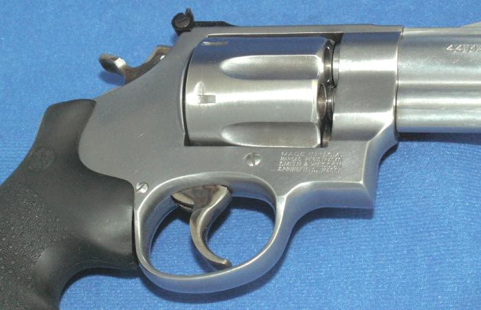 Smith & Wesson Model 629-4 Backpacker 44 Magnum 3