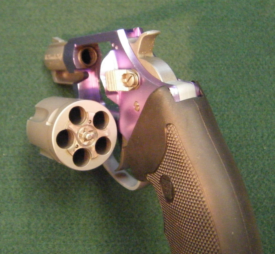 charter-arms-32-h-r-magnum-lavender-lady-undercover-lite-for-sale-at