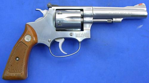 Smith & Wesson Model 63 .22 Cal. Double Action Revolver-4