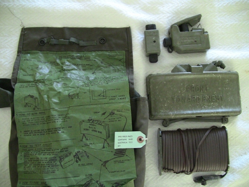 INERT M18A1 and M5 Non Lethal Claymore Mine Sets