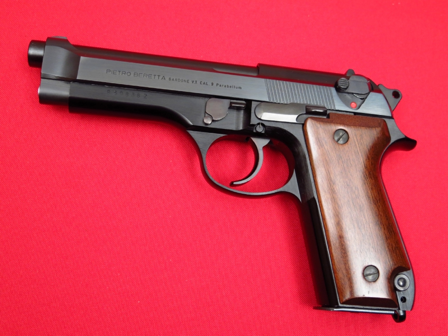 Beretta Model 92s 9mm Early Model 92, Mfd 1981...Brand New, Never Fired ...